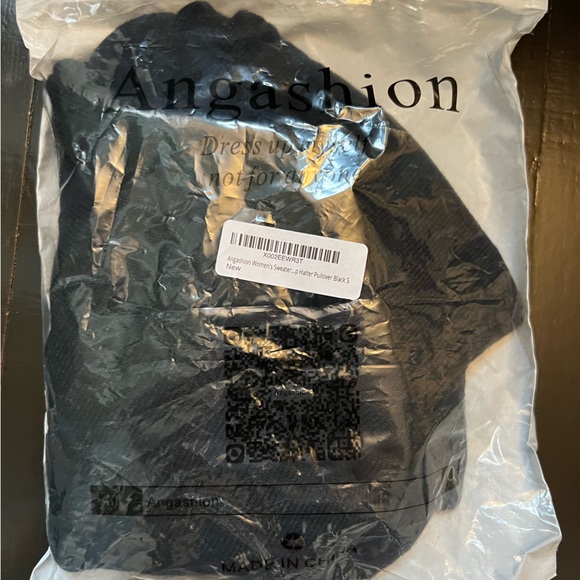 Cross key hole top, black, S - Picture 5 of 6